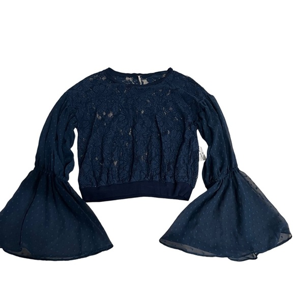 Free People Navy Something Like Love Lace Bell Sleeve Blouse Women’s XS NWT - Picture 8 of 13